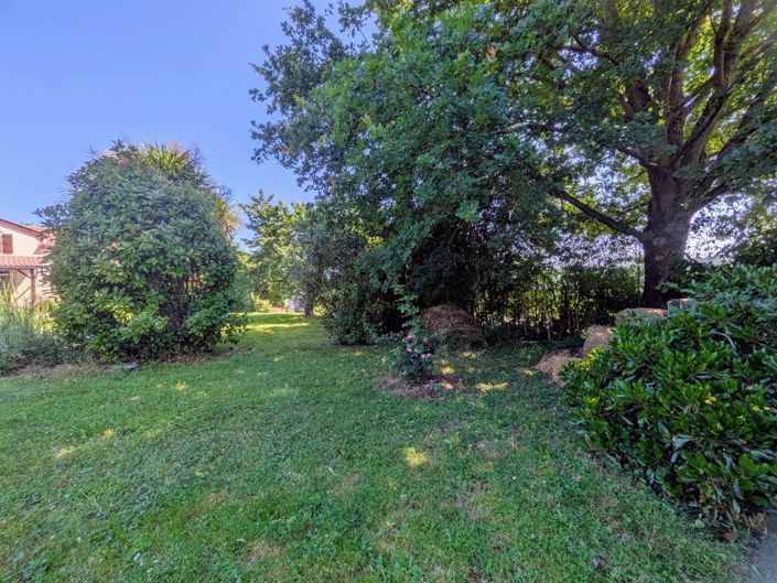 Image No.19-4 Bed House for sale