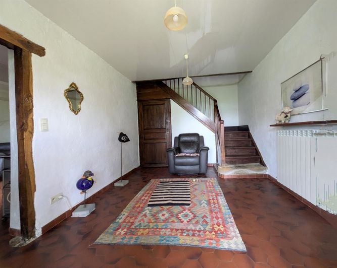 Image No.3-4 Bed House for sale