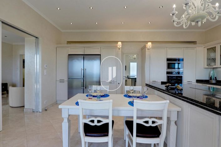 Image No.25-7 Bed House for sale