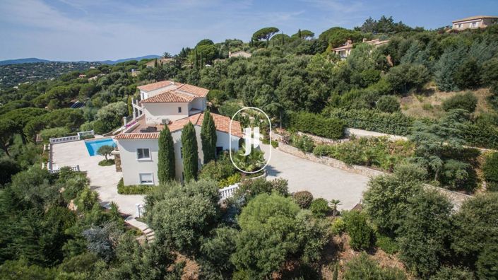 Image No.26-7 Bed House for sale