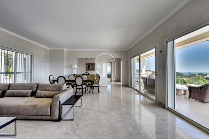 Image No.44-7 Bed House for sale