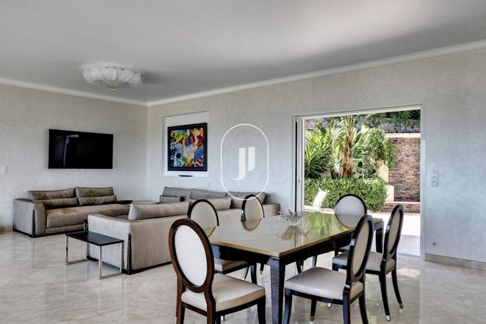 Image No.47-7 Bed House for sale