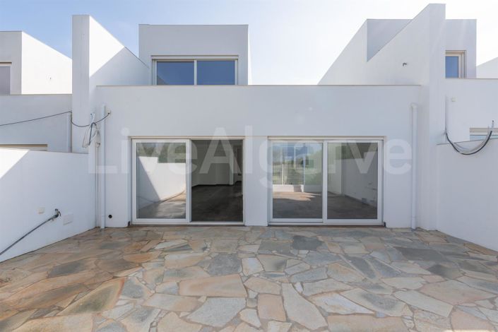 Image No.9-3 Bed House for sale