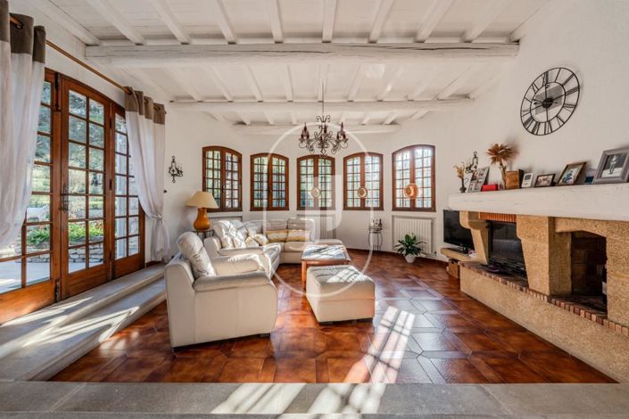 Image No.4-4 Bed House for sale