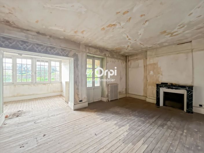 Image No.15-6 Bed House for sale