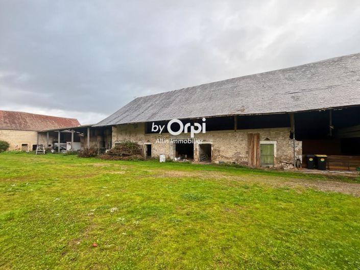 Image No.5-6 Bed House for sale