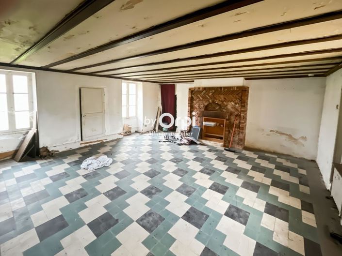 Image No.6-6 Bed House for sale