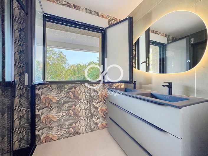 Image No.15-5 Bed House for sale