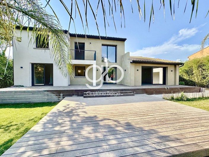 Image No.4-5 Bed House for sale