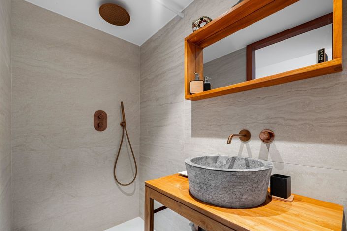 Image No.16-5 Bed House for sale