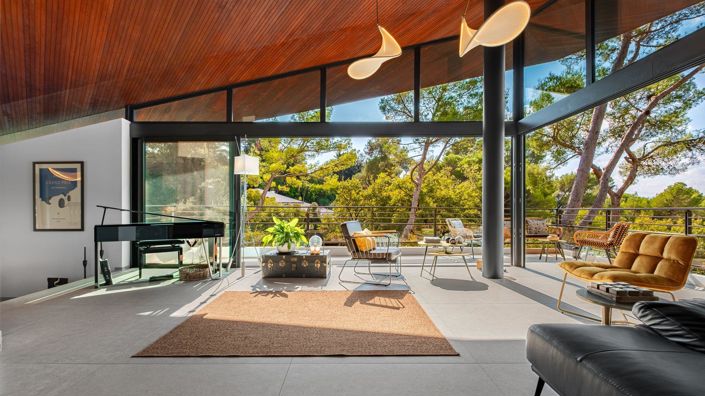 Image No.5-5 Bed House for sale