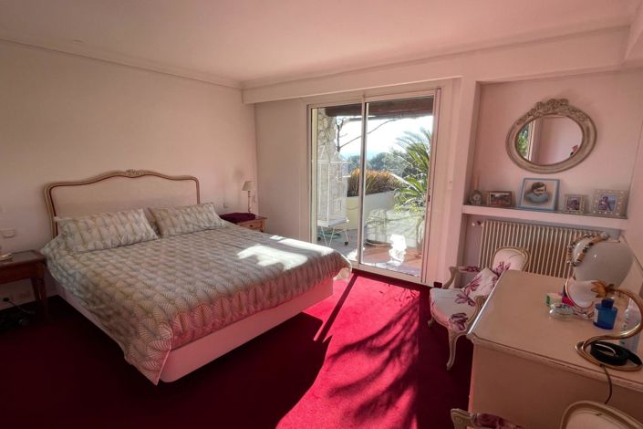 Image No.12-3 Bed Apartment for sale