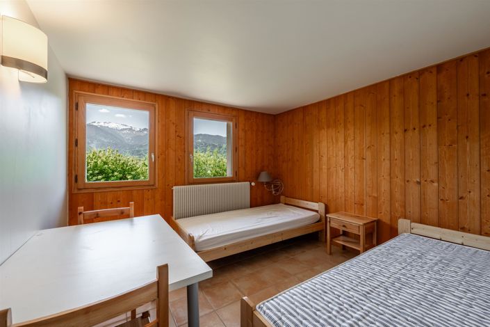 Image No.13-4 Bed House for sale