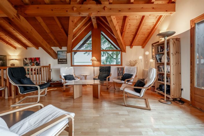 Image No.3-4 Bed House for sale