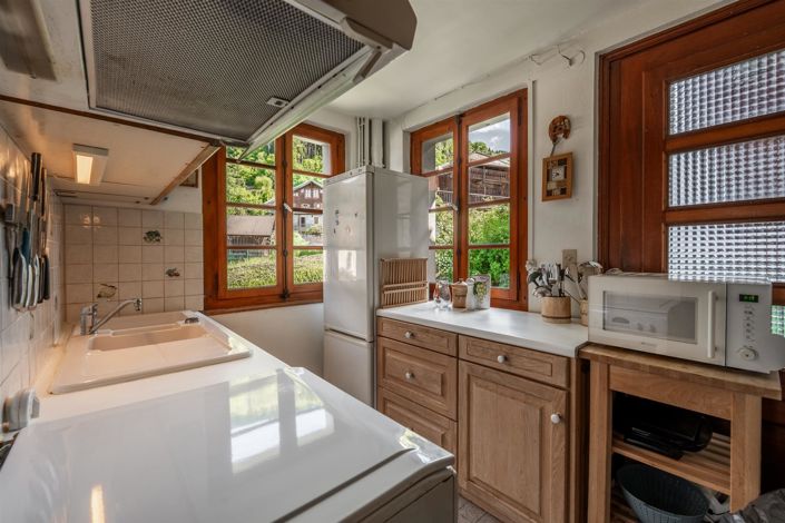 Image No.8-4 Bed House for sale