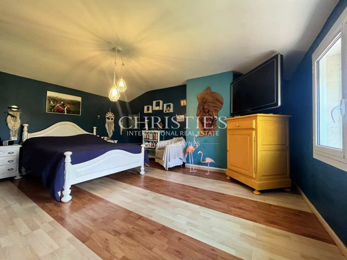 Image No.18-3 Bed House for sale