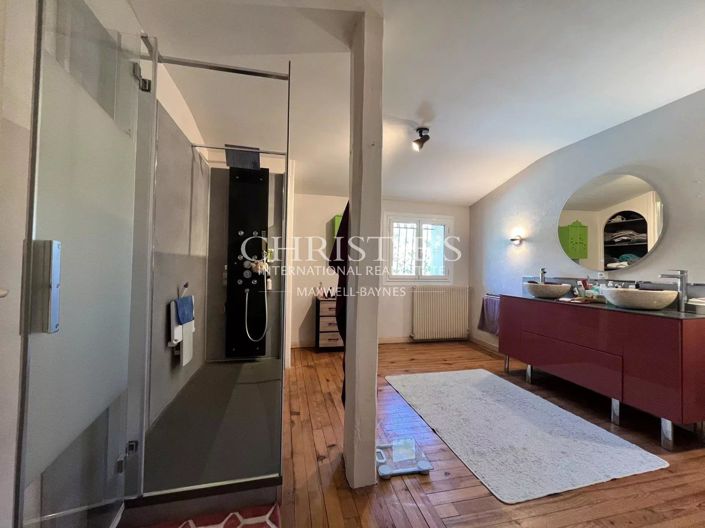 Image No.21-3 Bed House for sale