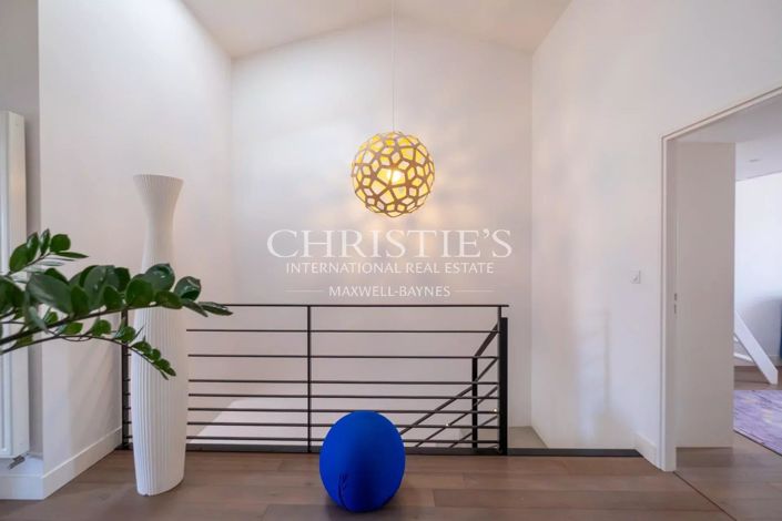 Image No.22-5 Bed House for sale