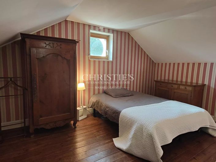 Image No.13-5 Bed House for sale