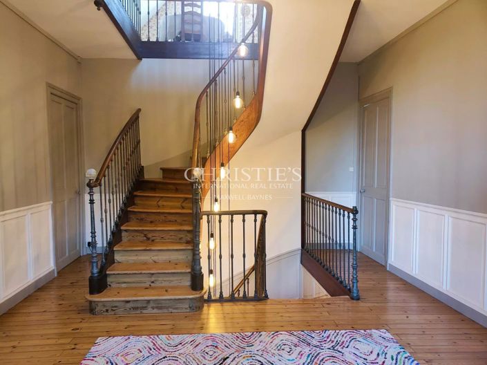 Image No.9-5 Bed House for sale