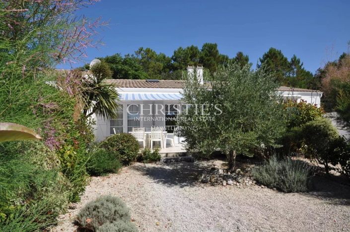 Image No.4-16 Bed House for sale