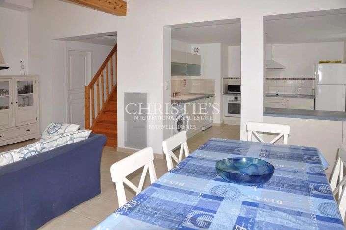 Image No.6-16 Bed House for sale