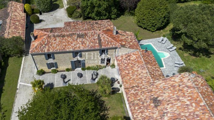 Image No.1-7 Bed House for sale