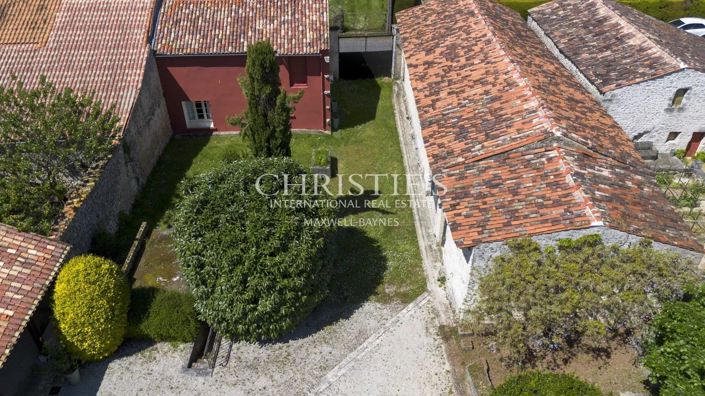 Image No.20-7 Bed House for sale