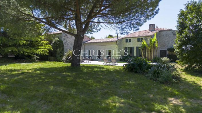 Image No.30-7 Bed House for sale