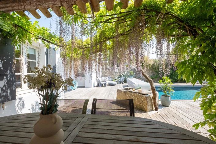 Image No.2-5 Bed House for sale