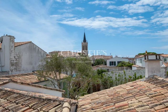 Image No.6-6 Bed House for sale