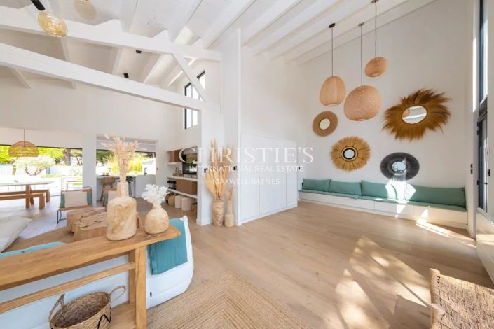 Image No.9-7 Bed House for sale