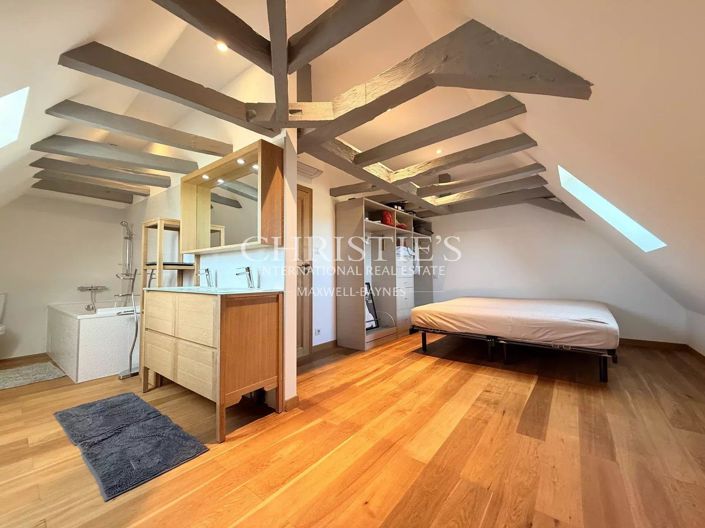 Image No.23-11 Bed House for sale