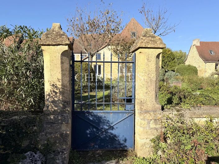 Image No.3-11 Bed House for sale