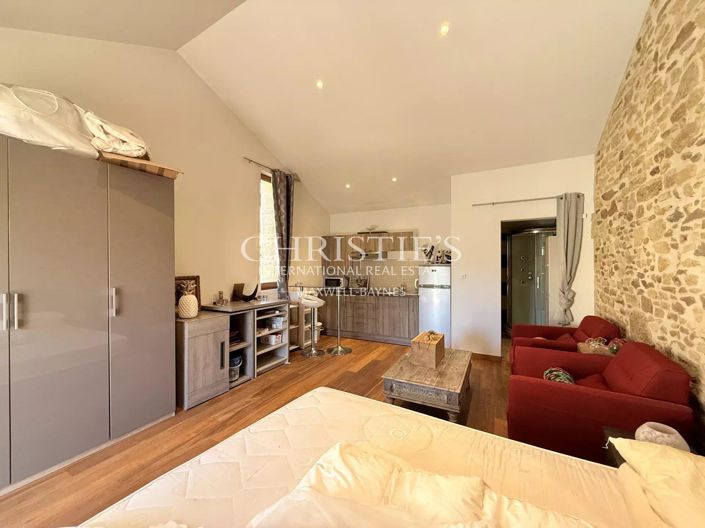 Image No.34-11 Bed House for sale