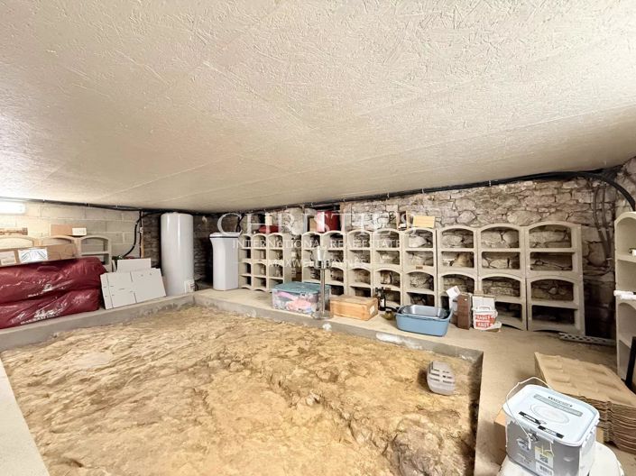 Image No.37-11 Bed House for sale