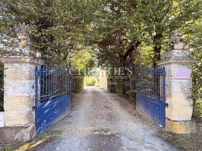 Image No.6-11 Bed House for sale