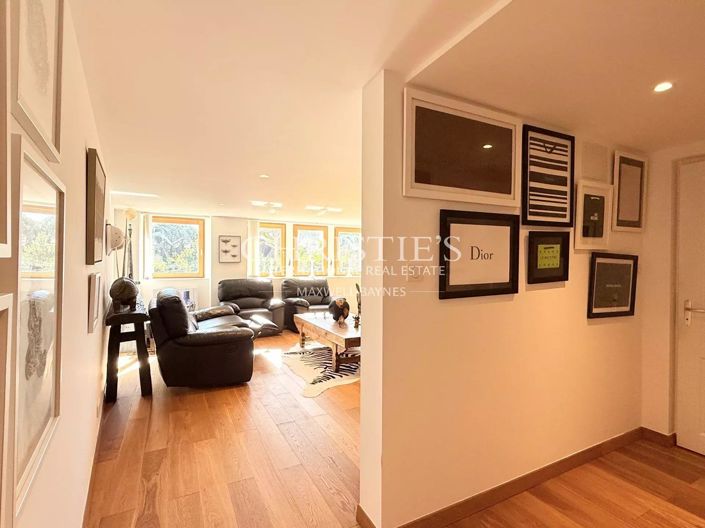 Image No.8-11 Bed House for sale