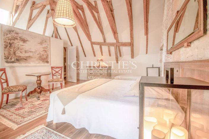 Image No.19-10 Bed House for sale