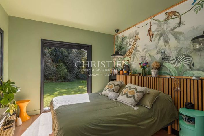 Image No.12-4 Bed House for sale