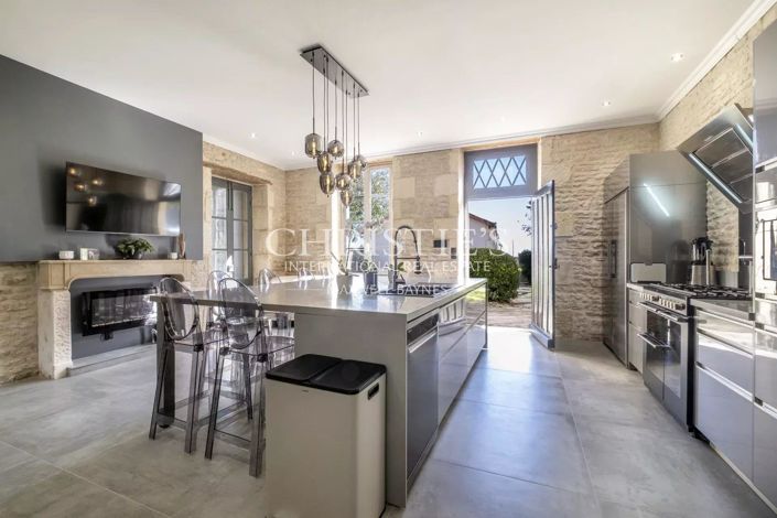 Image No.14-6 Bed House for sale