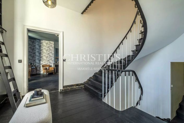 Image No.16-6 Bed House for sale