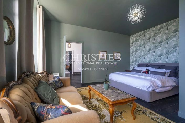 Image No.22-6 Bed House for sale