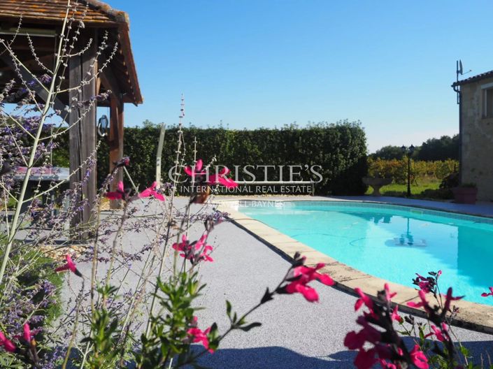 Image No.8-3 Bed House for sale