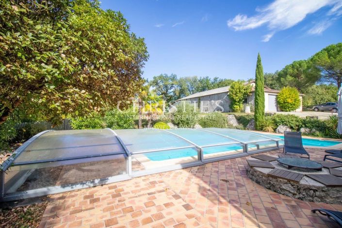 Image No.26-3 Bed House for sale