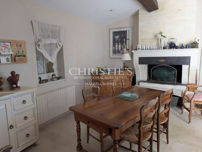 Image No.10-6 Bed House for sale