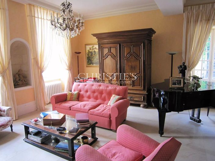 Image No.6-6 Bed House for sale