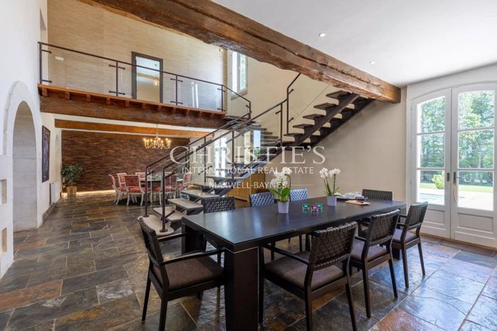 Image No.6-5 Bed House for sale