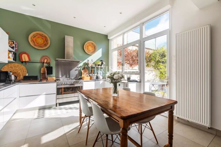 Image No.4-4 Bed House for sale