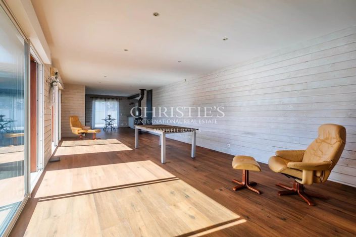 Image No.12-5 Bed House for sale